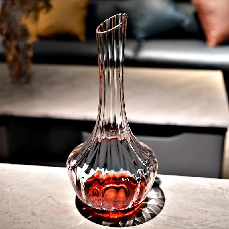 Wine Aerator Pour - Eleganter europäischer Kristall-Weinkrug mit Rillenmuster, Wasserfall-Schnellbelüfter,
